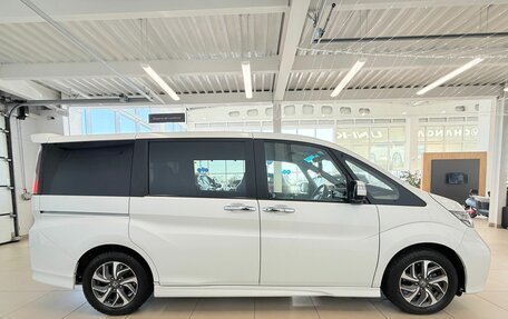 Honda Stepwgn IV, 2015 год, 1 699 000 рублей, 7 фотография