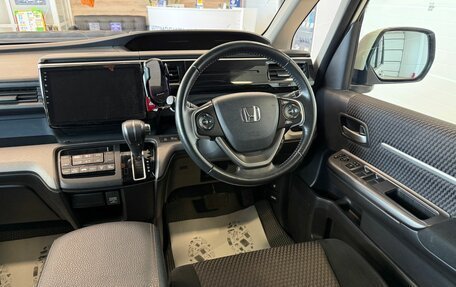 Honda Stepwgn IV, 2015 год, 1 699 000 рублей, 15 фотография