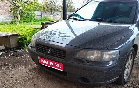 Volvo S60 III, 2002 год, 650 000 рублей, 1 фотография