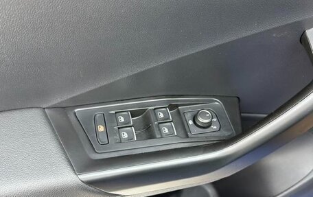 Volkswagen T-Roc I, 2021 год, 1 610 605 рублей, 7 фотография