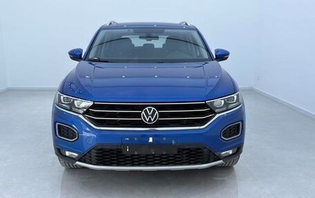 Volkswagen T-Roc I, 2021 год, 1 610 605 рублей, 3 фотография