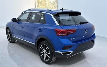 Volkswagen T-Roc I, 2021 год, 1 610 605 рублей, 4 фотография