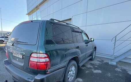 Toyota Land Cruiser 100 рестайлинг 2, 2004 год, 2 095 000 рублей, 4 фотография