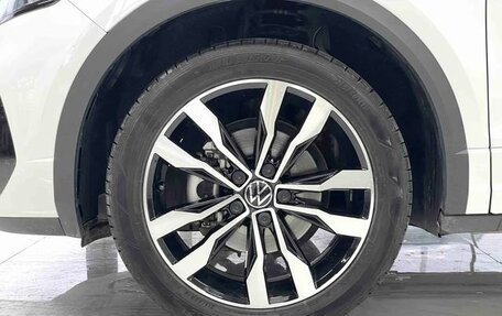Volkswagen T-Roc I, 2022 год, 1 596 605 рублей, 16 фотография