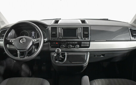 Volkswagen Caravelle T6 рестайлинг, 2018 год, 2 580 000 рублей, 14 фотография