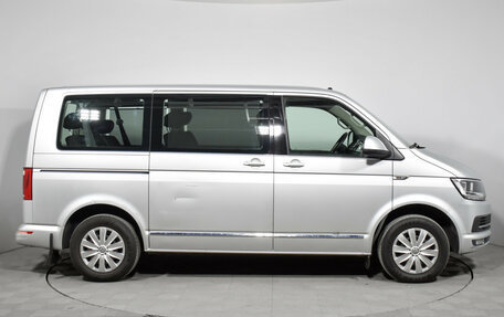 Volkswagen Caravelle T6 рестайлинг, 2018 год, 2 580 000 рублей, 4 фотография