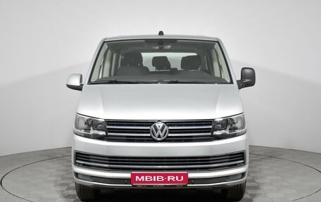 Volkswagen Caravelle T6 рестайлинг, 2018 год, 2 580 000 рублей, 2 фотография