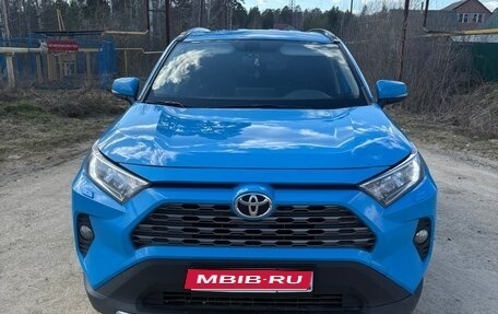 Toyota RAV4, 2019 год, 2 950 000 рублей, 1 фотография