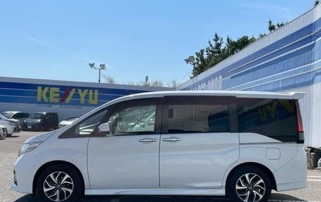 Honda Stepwgn IV, 2017 год, 1 510 000 рублей, 4 фотография