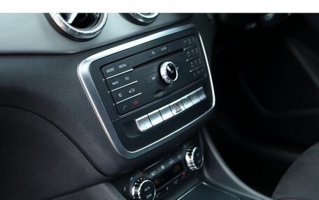 Mercedes-Benz CLA, 2018 год, 1 330 000 рублей, 13 фотография