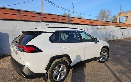 Toyota RAV4, 2019 год, 3 300 000 рублей, 3 фотография