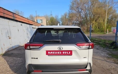 Toyota RAV4, 2019 год, 3 300 000 рублей, 4 фотография