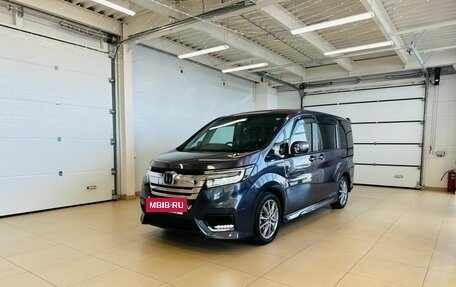 Honda Stepwgn IV, 2021 год, 2 249 000 рублей, 2 фотография