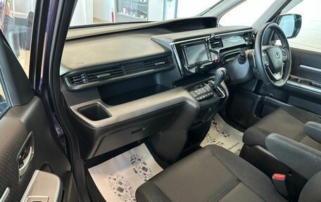 Honda Stepwgn IV, 2021 год, 2 249 000 рублей, 12 фотография