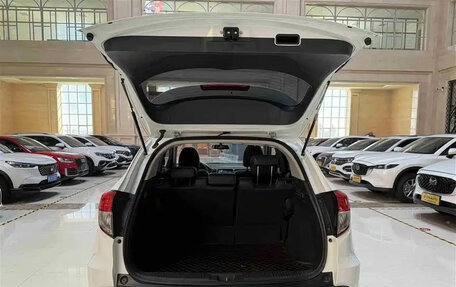 Honda Vezel, 2022 год, 1 540 000 рублей, 15 фотография