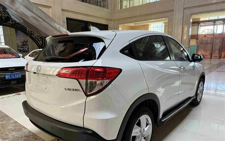 Honda Vezel, 2022 год, 1 540 000 рублей, 18 фотография