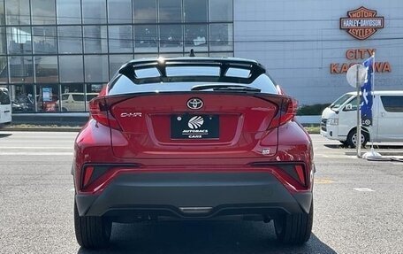 Toyota C-HR I рестайлинг, 2022 год, 1 450 000 рублей, 4 фотография