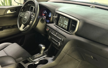 KIA Sportage IV рестайлинг, 2019 год, 2 349 000 рублей, 28 фотография