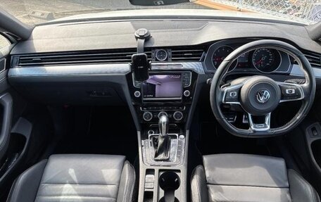 Volkswagen Passat B8 рестайлинг, 2016 год, 1 330 000 рублей, 10 фотография