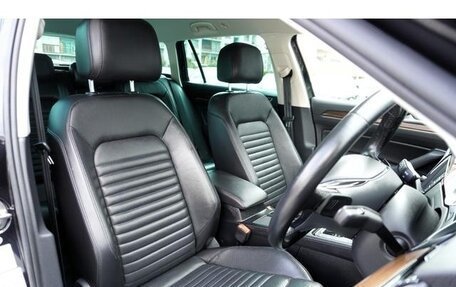 Volkswagen Passat B8 рестайлинг, 2017 год, 1 380 000 рублей, 8 фотография