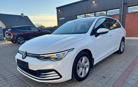 Volkswagen Golf VIII, 2023 год, 2 060 000 рублей, 1 фотография