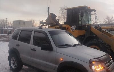 Chevrolet Niva I рестайлинг, 2003 год, 470 000 рублей, 1 фотография