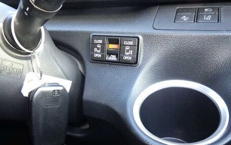 Toyota Sienta II, 2021 год, 1 113 909 рублей, 6 фотография