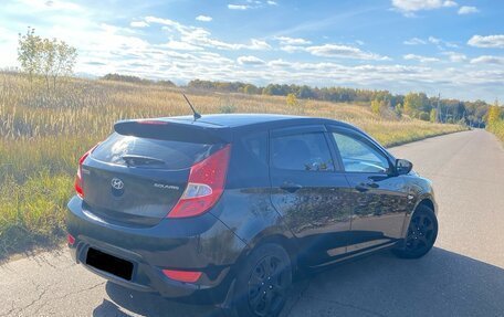 Hyundai Solaris II рестайлинг, 2013 год, 715 000 рублей, 13 фотография