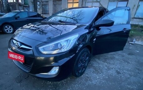 Hyundai Solaris II рестайлинг, 2013 год, 715 000 рублей, 4 фотография