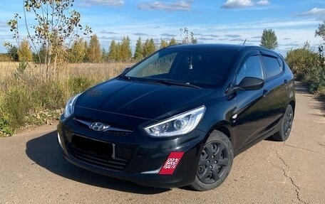 Hyundai Solaris II рестайлинг, 2013 год, 715 000 рублей, 12 фотография