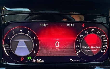 Volkswagen Golf VIII, 2023 год, 2 060 000 рублей, 18 фотография