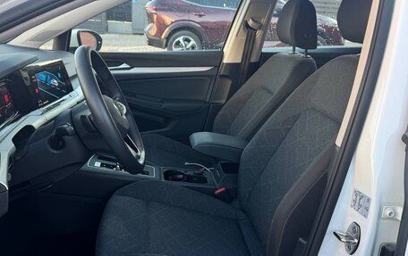 Volkswagen Golf VIII, 2023 год, 2 060 000 рублей, 29 фотография