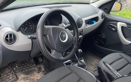 Renault Logan I, 2013 год, 700 000 рублей, 5 фотография