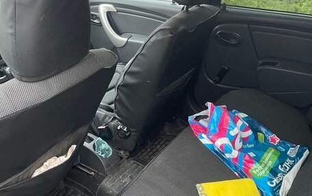 Renault Logan I, 2013 год, 700 000 рублей, 6 фотография