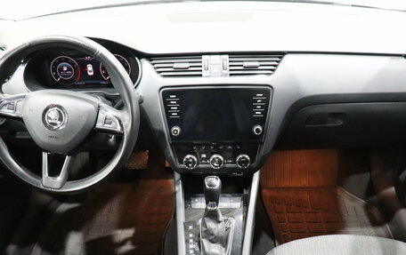 Skoda Octavia, 2018 год, 1 875 000 рублей, 15 фотография