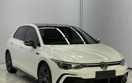 Volkswagen Golf VIII, 2023 год, 1 880 000 рублей, 3 фотография