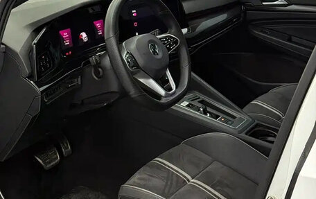 Volkswagen Golf VIII, 2023 год, 1 880 000 рублей, 9 фотография