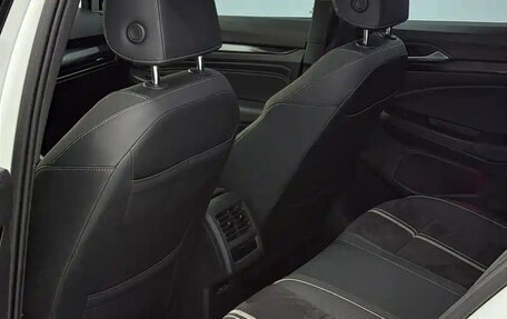 Volkswagen Golf VIII, 2023 год, 1 880 000 рублей, 18 фотография