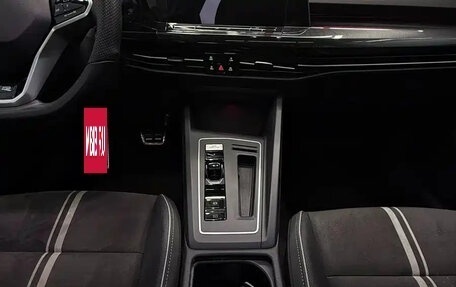 Volkswagen Golf VIII, 2023 год, 1 880 000 рублей, 15 фотография