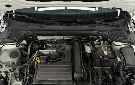 Volkswagen Golf VIII, 2023 год, 1 880 000 рублей, 21 фотография