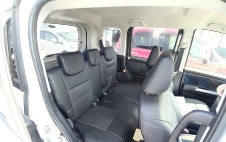 Toyota Roomy I, 2021 год, 756 900 рублей, 10 фотография