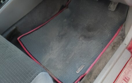 Subaru Forester, 2001 год, 400 000 рублей, 9 фотография