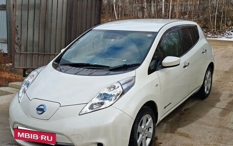 Nissan Leaf I, 2015 год, 610 000 рублей, 3 фотография