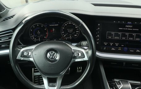 Volkswagen Touareg III, 2019 год, 4 714 000 рублей, 13 фотография