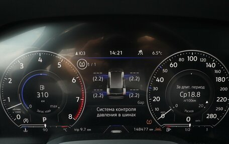 Volkswagen Touareg III, 2019 год, 4 714 000 рублей, 15 фотография