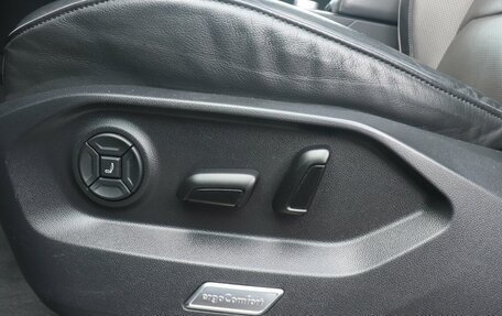 Volkswagen Touareg III, 2019 год, 4 714 000 рублей, 16 фотография