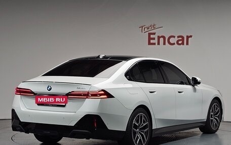 BMW 5 серия, 2025 год, 6 920 000 рублей, 2 фотография