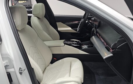 BMW 5 серия, 2025 год, 6 920 000 рублей, 11 фотография