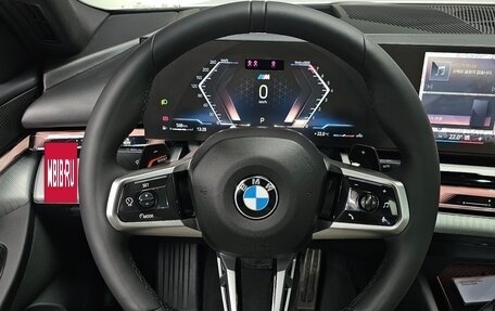 BMW 5 серия, 2025 год, 6 920 000 рублей, 12 фотография