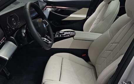 BMW 5 серия, 2025 год, 6 920 000 рублей, 34 фотография
